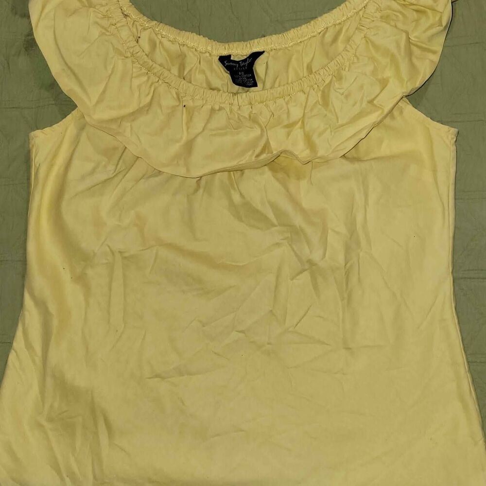 Women's  Sunny Taylor top size ps (M10)